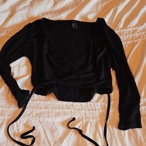 Forever 21 Black Long Sleeve Wrap Crop Top Medium